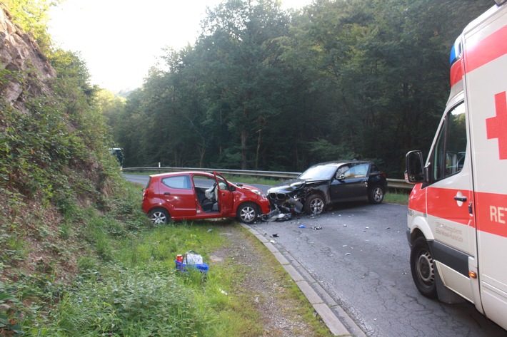 Verkehrsunfall Mit Zwei Schwerverletzten Personen Saar Mosel News