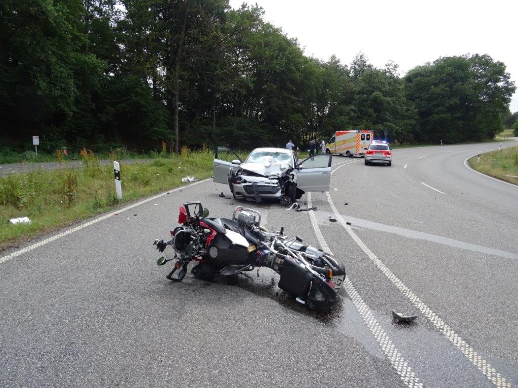 Tödlicher Verkehrsunfall Auf Der B 41/ 74-jähriger Motorradfahrer Durch ...