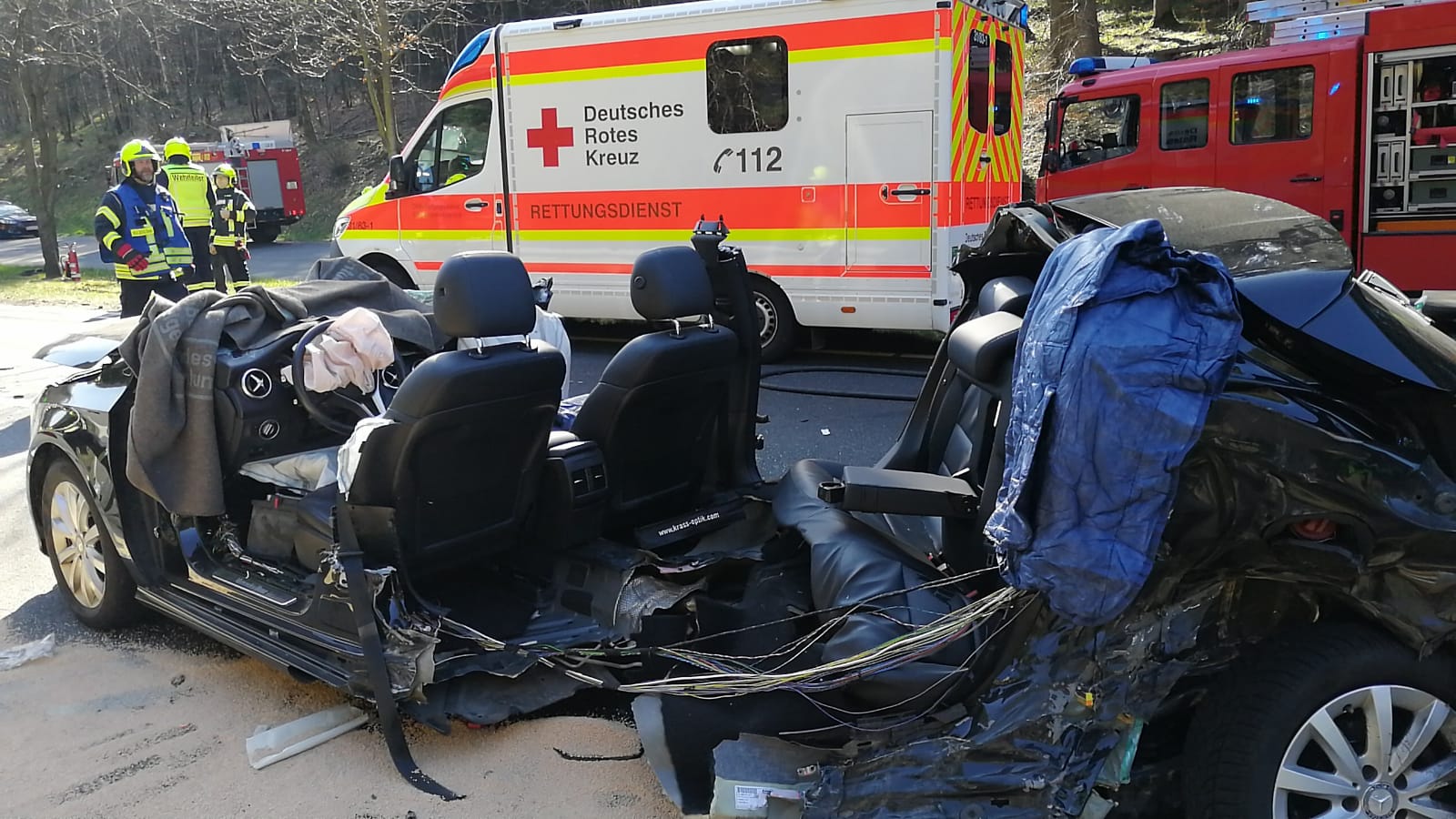 Verkehrsunfall Mit Schwerem Personenschaden Unfallverursacher Flüchtig ...