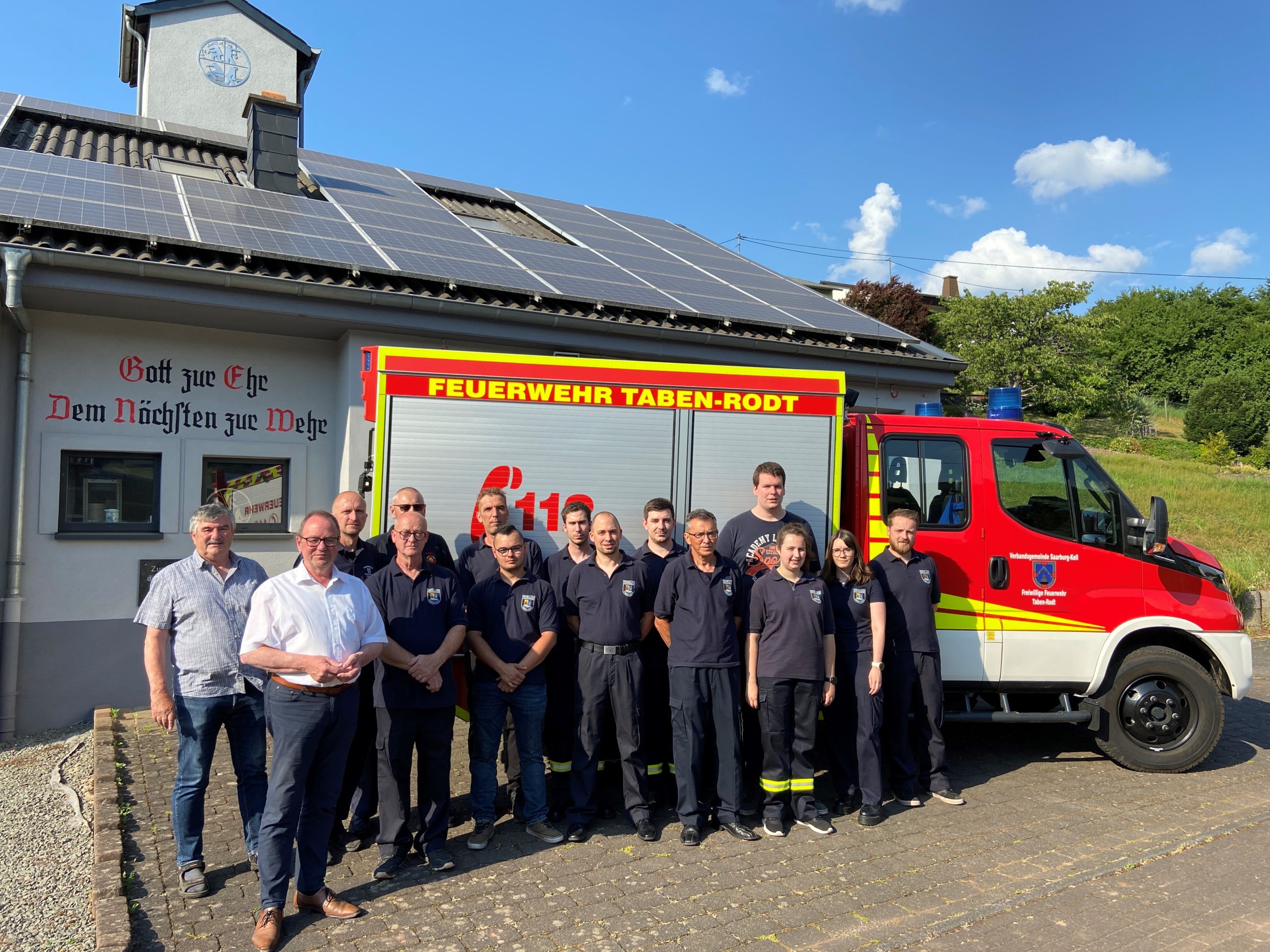 Neues Einsatzfahrzeug der Freiwilligen Feuerwehr Taben-Rodt in Dienst  gestellt - Saar-Mosel-News